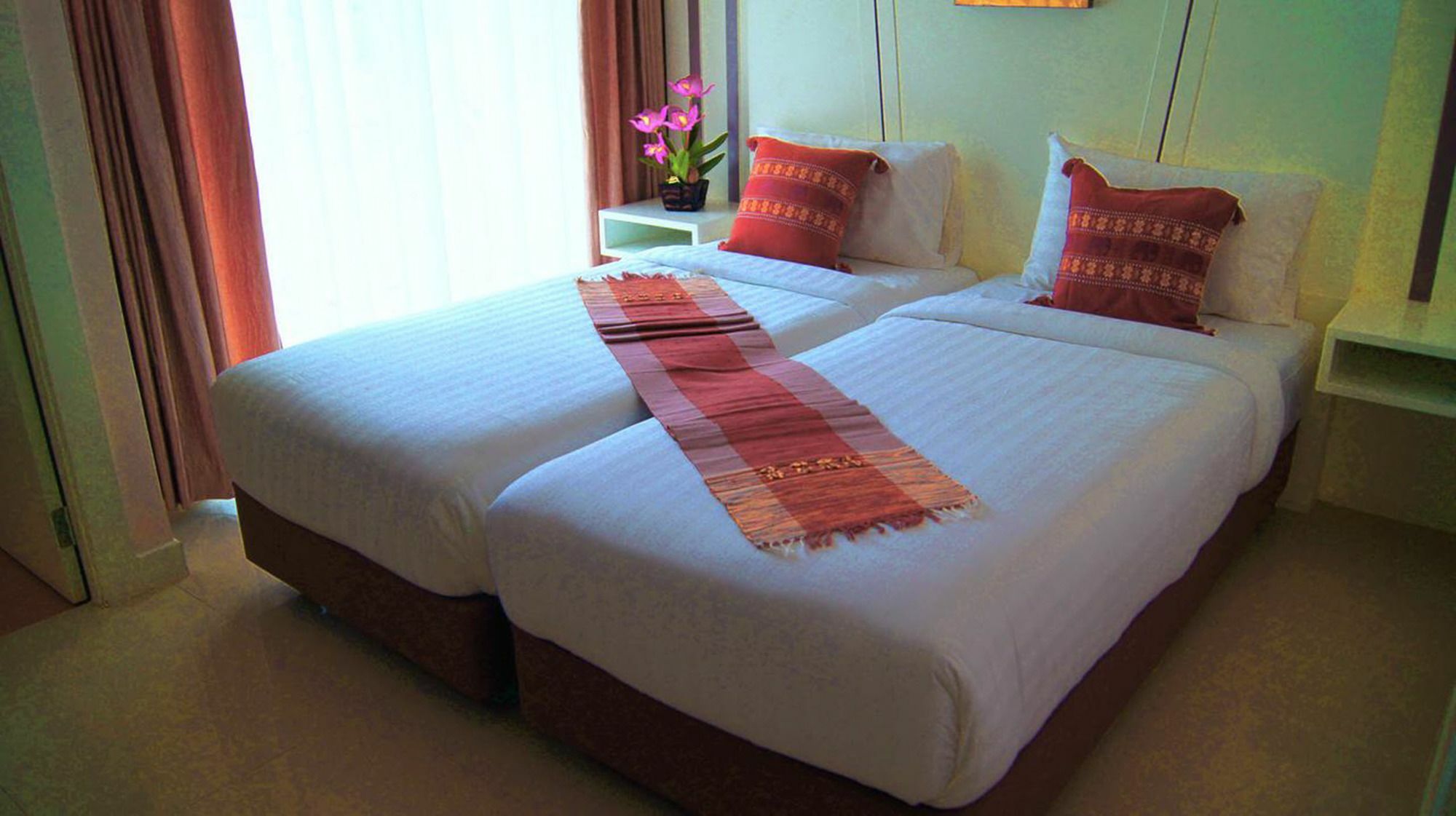 J Sweet Dream Boutique Hotel Phuket Patong Екстер'єр фото
